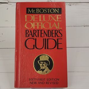 Mr. Boston Deluxe Offical Bartender's Guide Sixty-First Edition Vintage 1981
